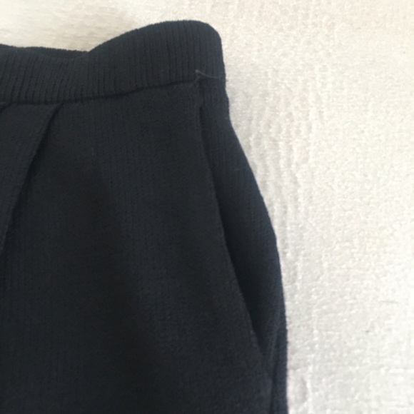St John Basics Santana Knit Pleated Pants Size 12 Black Wool Blend Designer - Picture 5 of 13